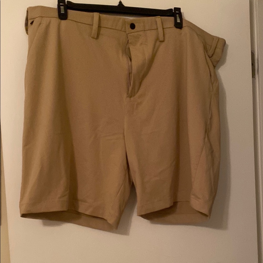 Men's Tan Shorts